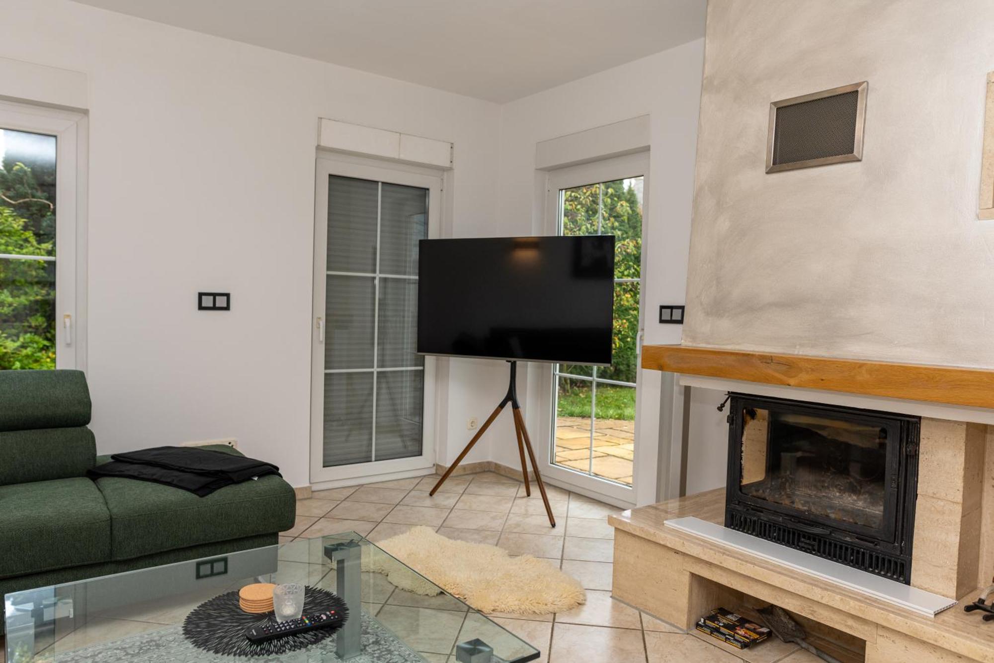 Ganzes Ferienhaus In Leipzig Mit Garage Und Fussbodenheizung المظهر الخارجي الصورة